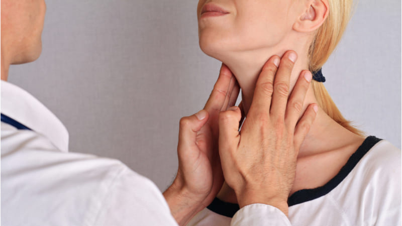 Tratamiento temprano para minimizar síntomas de hipotiroidismo e hipertiroidismo