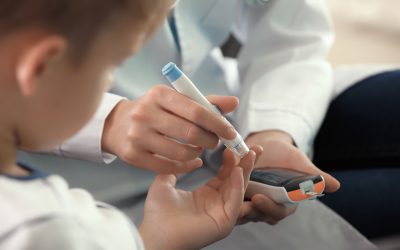 ¿Cuál es la glucosa normal en los niños?