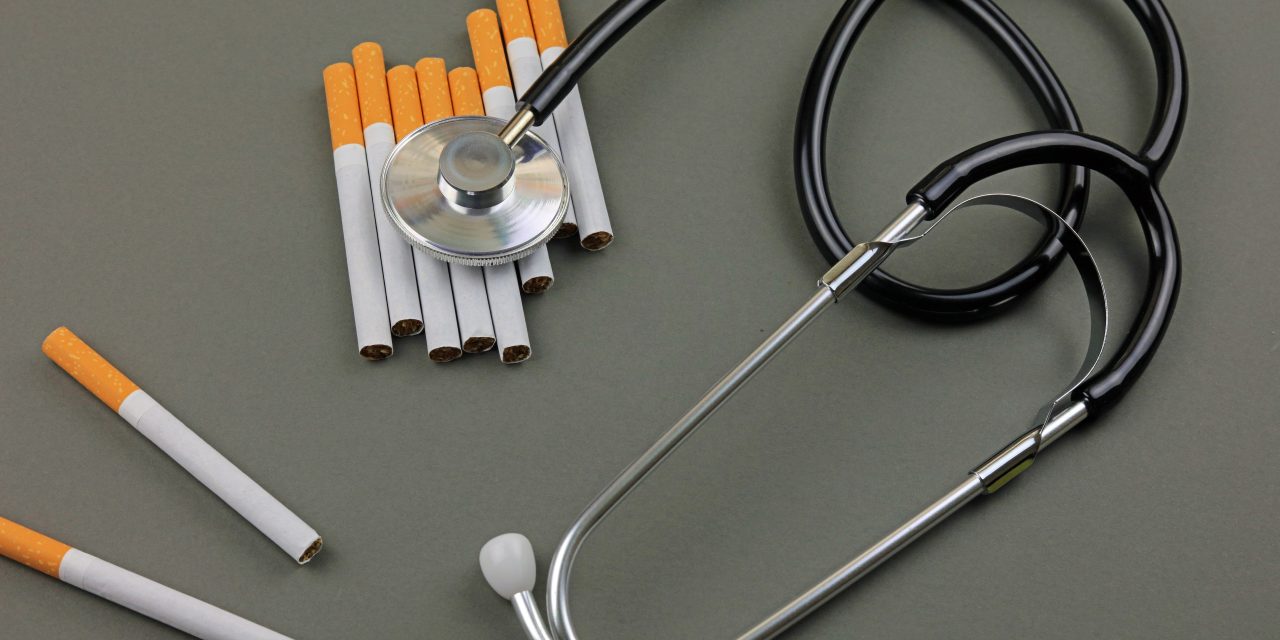 Tabaquismo y diabetes, ¿cómo se afecta la salud del paciente?